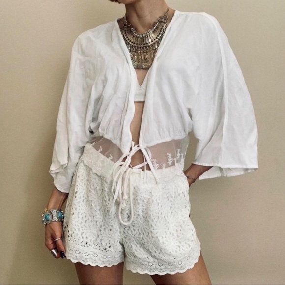 Rebellion Again Tops - Rebellion Again Soft White Tie Front Crop Top Wing Sleeve Lace Hem Size Medium